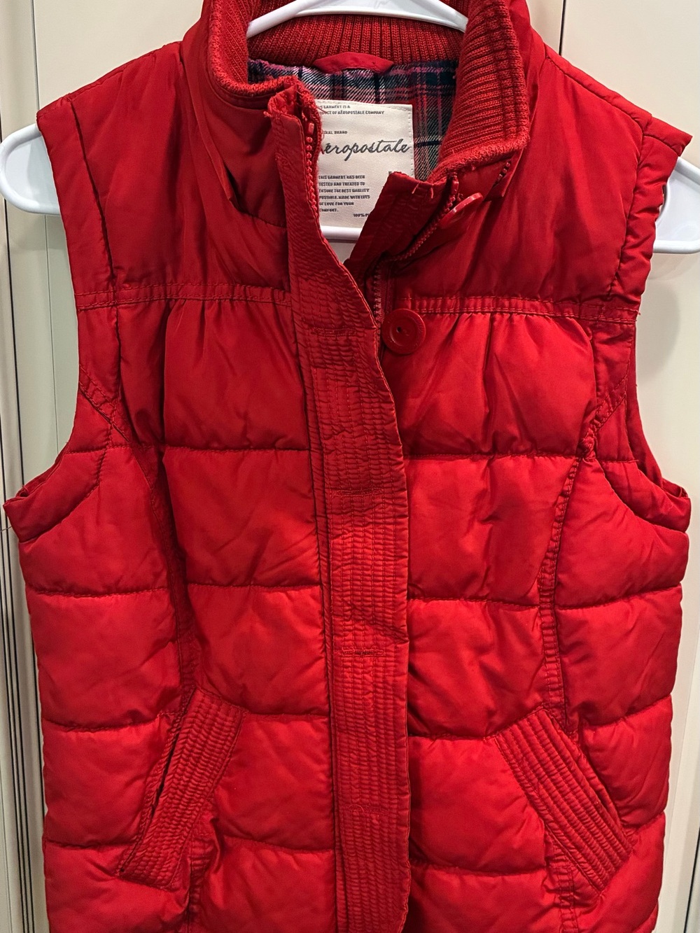 Aeropostale Women Red Quilted Puffer Vest